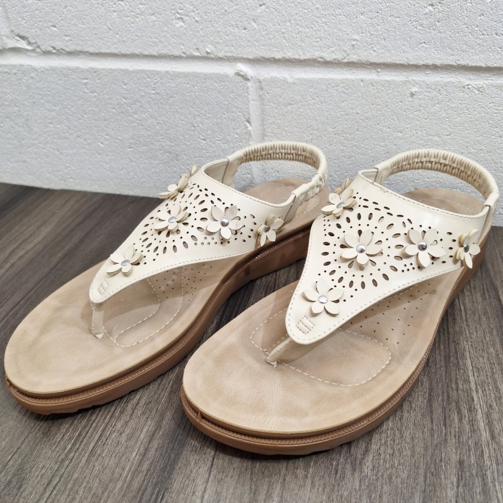 Andiamo Ayacht Women Cream Floral Laser Cut Slingback Thong Sandals Wide 9 Wide - Picture 3 of 7